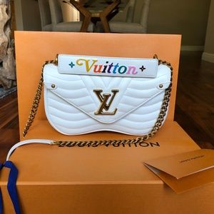 LOUIS VUITTON NEW WAVE CHAIN BAG MM